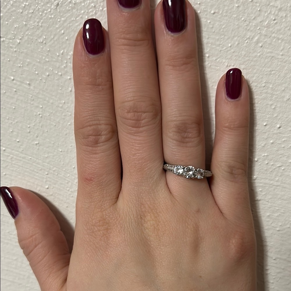 Elegant Silver Women's Ring